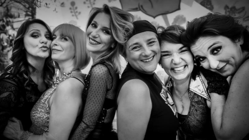 Infinity scemette – Stiamo lavorando per noi