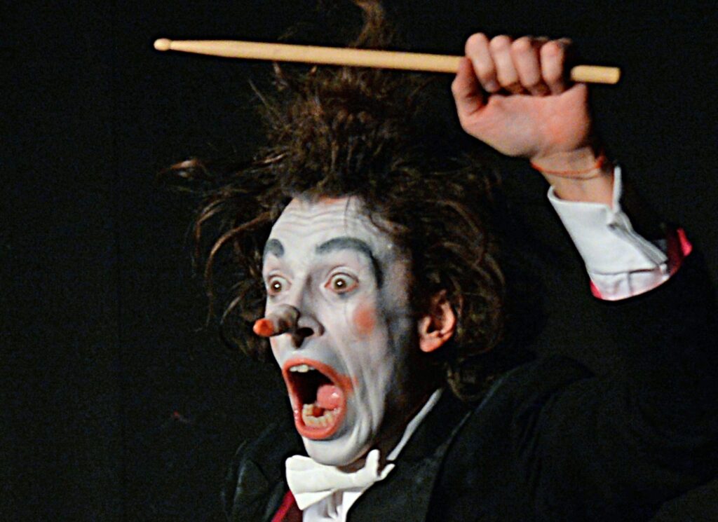 Il Fracasso del Diavolo – Favola Ritmicomica